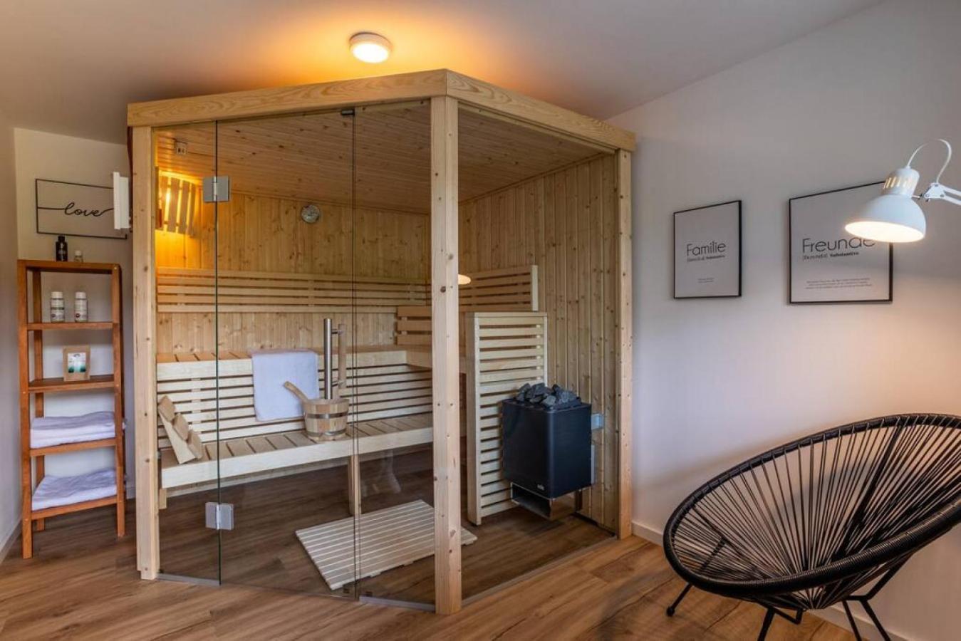 Adenauer Zwoelf - Das 5 Sterne Ferienhaus Mit Sauna Und Garten Am Eifelsteig Kerpen  Exterior photo